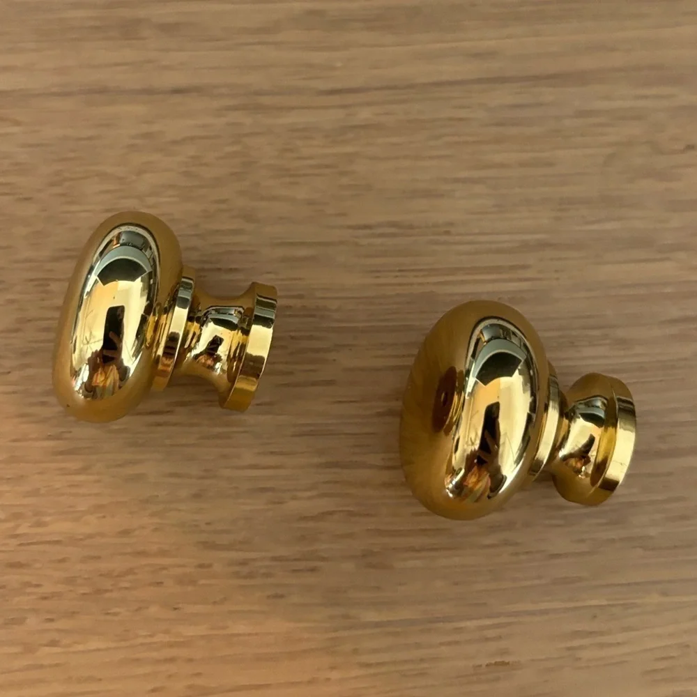 Set of 2‎ cabinet door knobs Solid brass. New